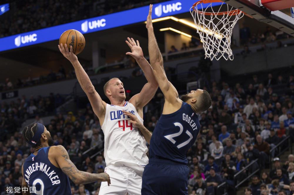 无数球迷的 无数球迷的