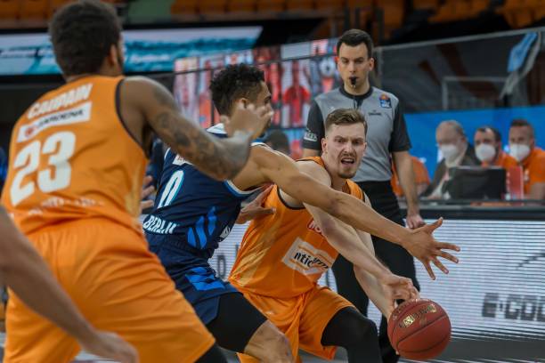 水晶宫方面 水晶宫方面