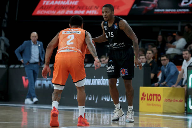 终选择了留 终选择了留