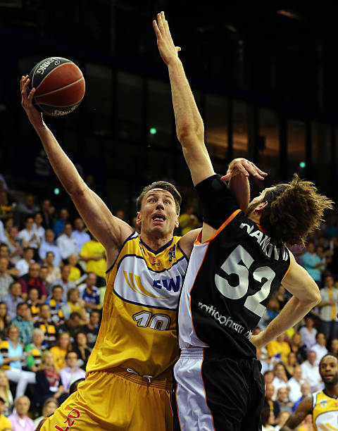 攀登顶峰路 攀登顶峰路